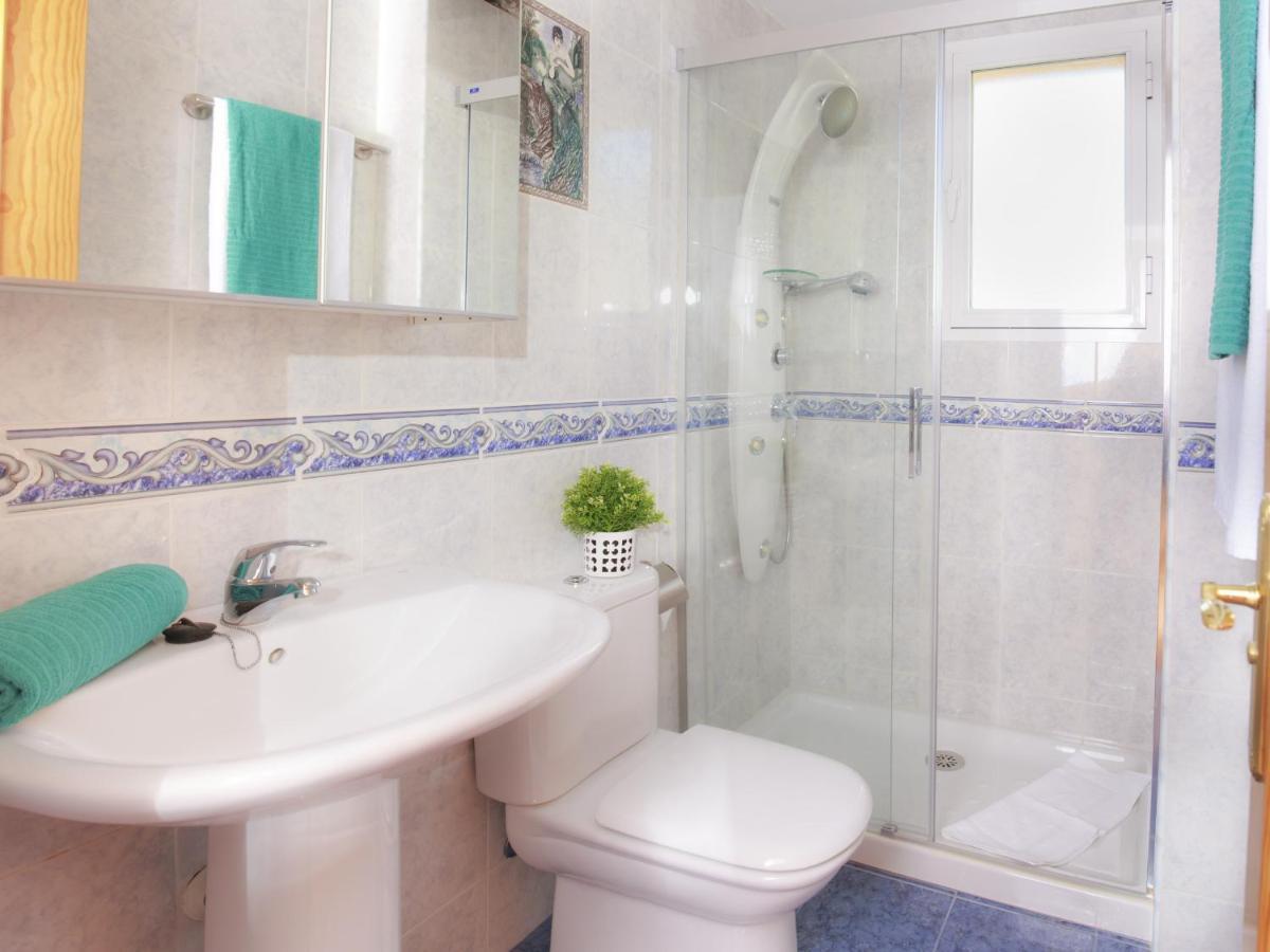 Sea & Wave Ventura Studio Apartment Malaga Bagian luar foto